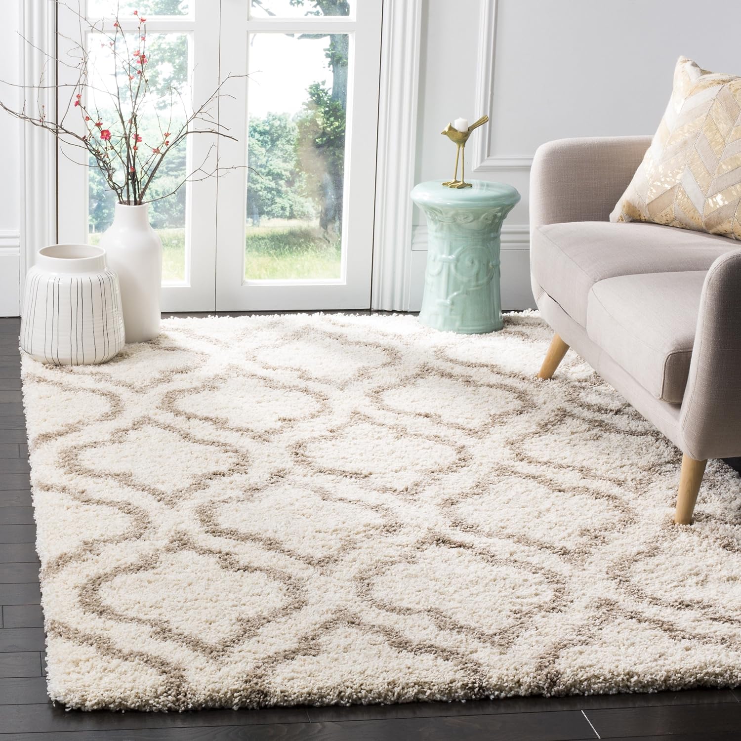 SAFAVIEH Hudson Shag Collection Area Rug - 6' x 9', Ivory & Beige, Moroccan Design, Non-Shedding & Easy Care, 2-inch Thick Ideal for High Traffic Areas in Living Room, Bedroom (SGH284D)